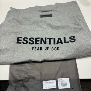 Essentials fear of god dark oatmeal size XS tee brand new
